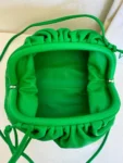 Mini Pouch BOTTEGA VENETA in Pelle di Agnello