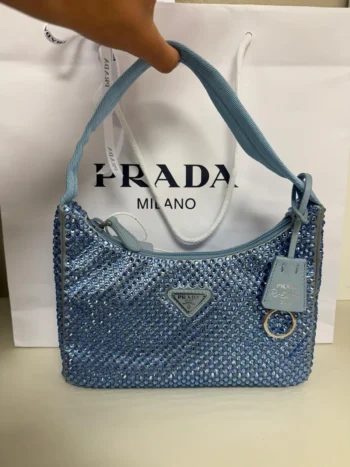 foto della borsa di Borsa PRADA Re-Edition in Raso