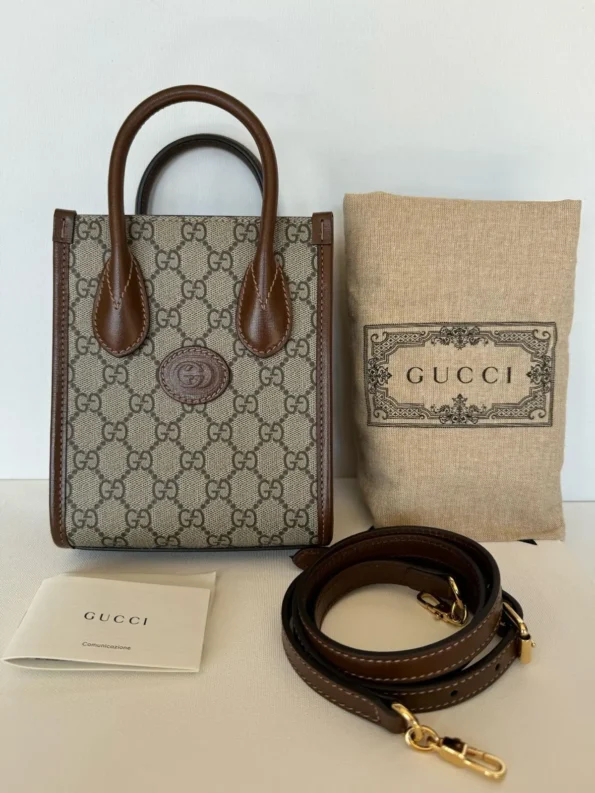 foto della Borsa GUCCI Tote in Tessuto GG Monogram